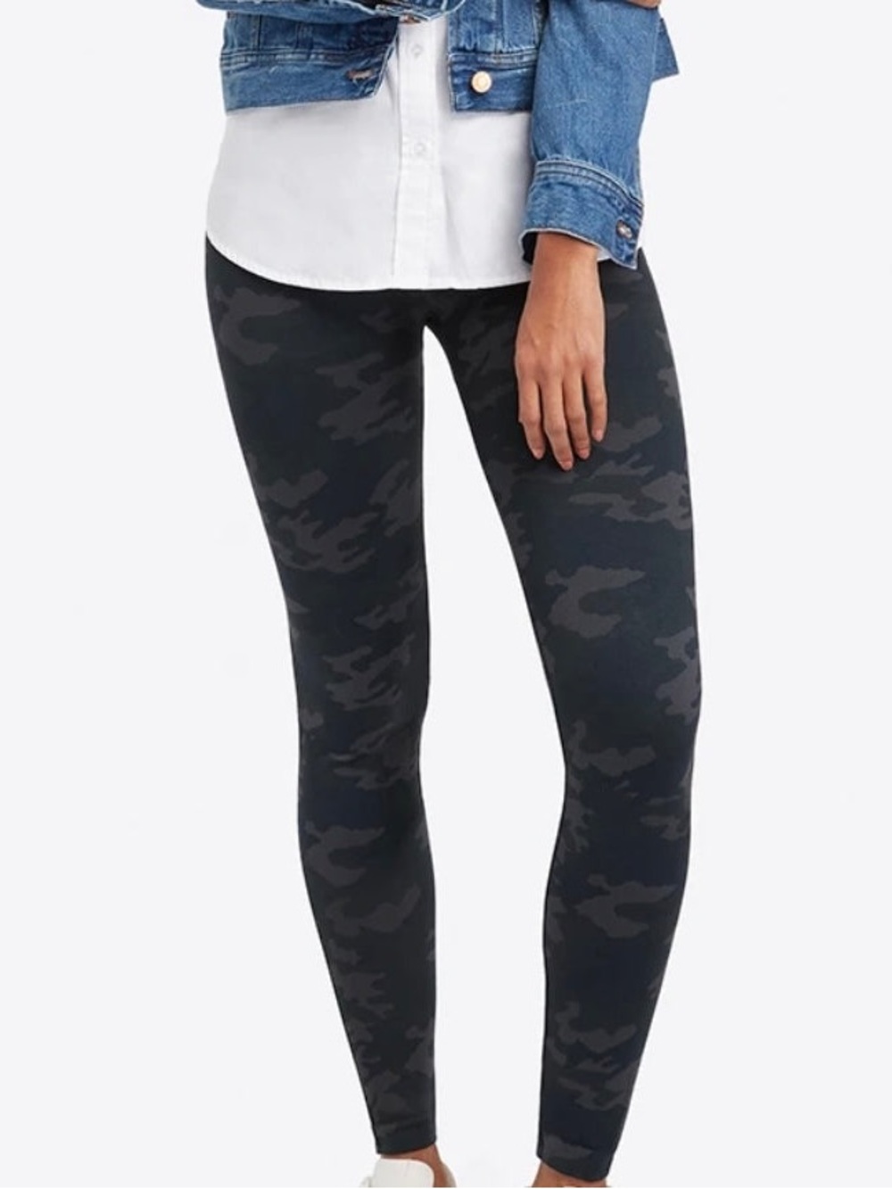 SPANX: LOOK AT ME NOW SEAMLESS LEGGINGS - BLACK CAMO Large